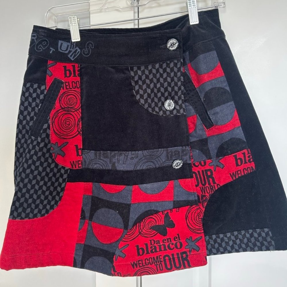 Desigual short skirt, Size 6